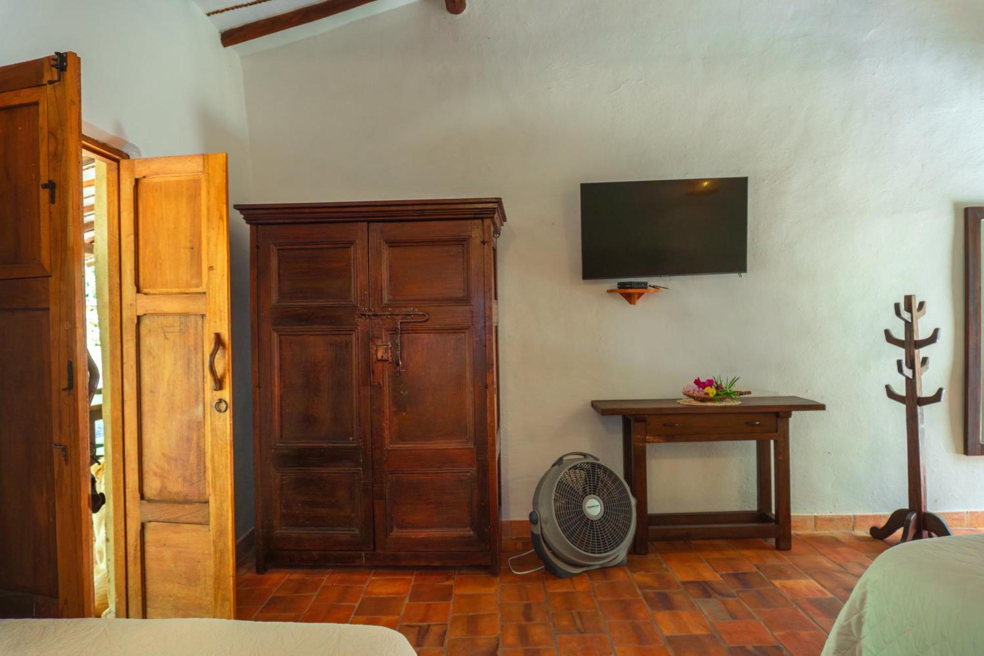 Hotel Hacienda Macedonia バリチャラ エクステリア 写真