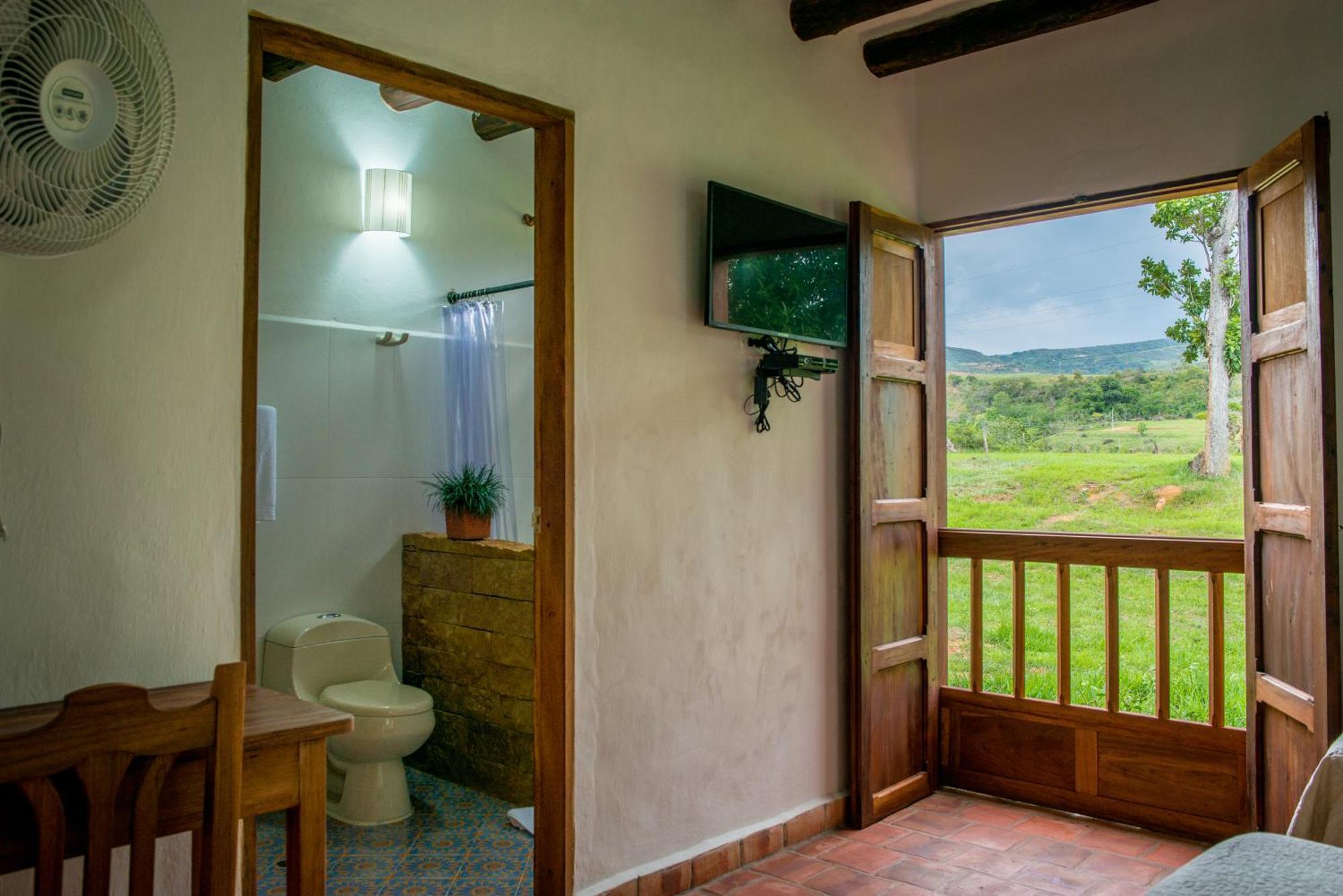 Hotel Hacienda Macedonia バリチャラ エクステリア 写真