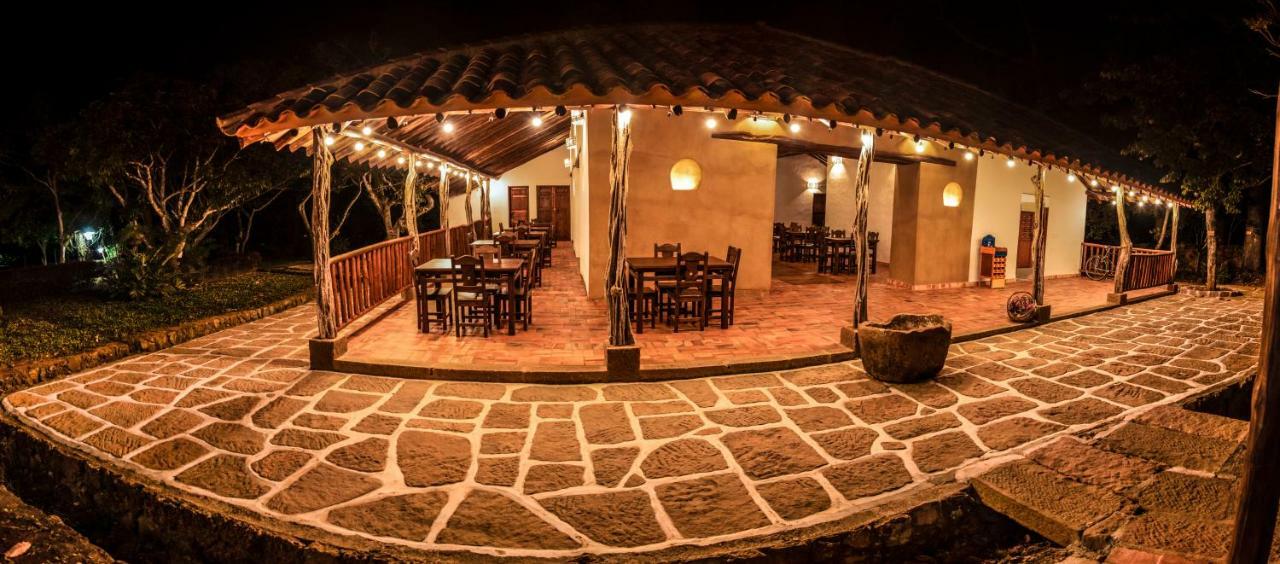 Hotel Hacienda Macedonia バリチャラ エクステリア 写真